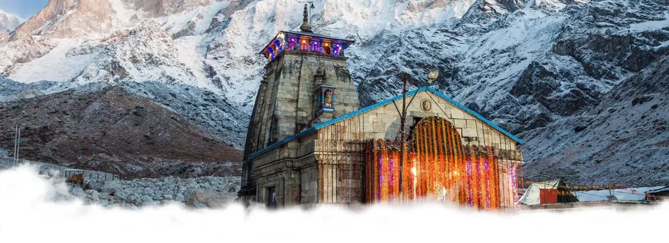 Kedarnath Temple in deep snow